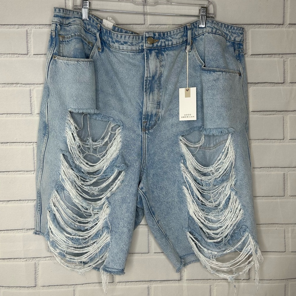 Good American Good 90s Extreme Rip High Waist Bermuda Shorts size 20
